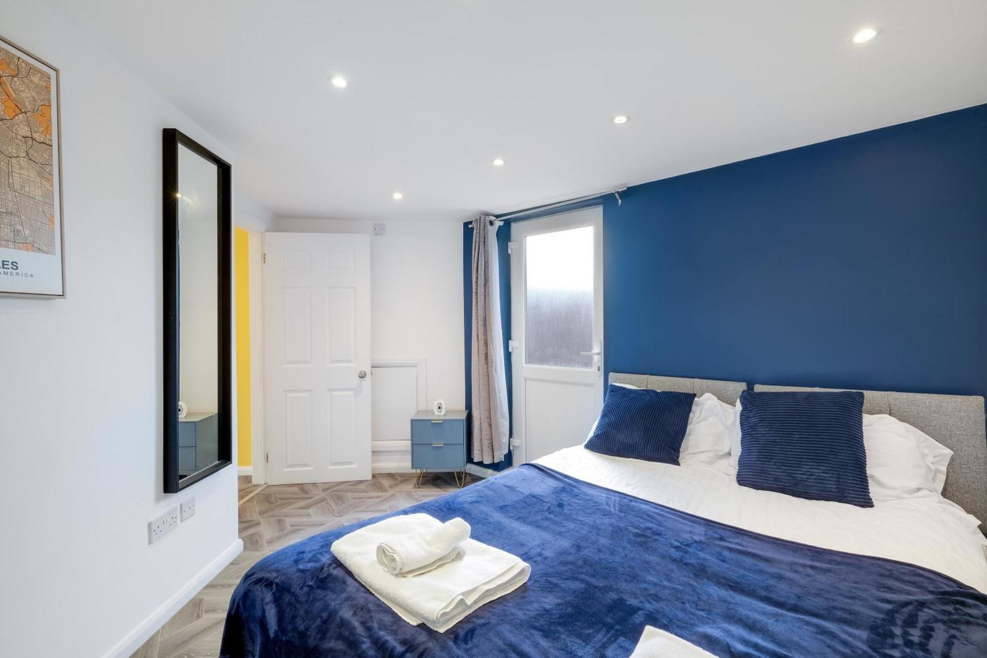 Kings House Apartment Hayes, West London Apt A Northolt  Exterior photo