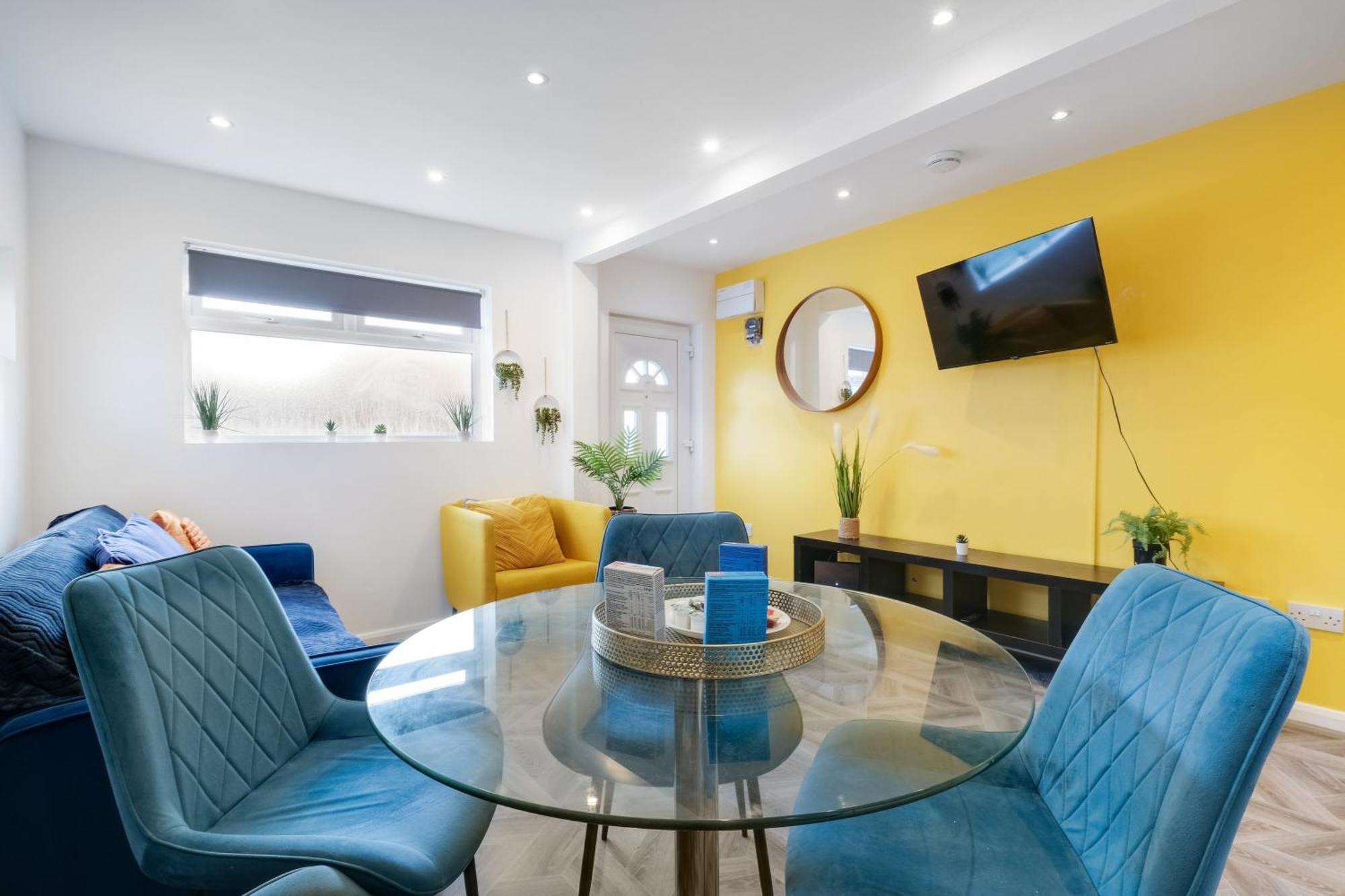 Kings House Apartment Hayes, West London Apt A Northolt  Exterior photo